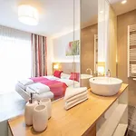 Loy Szálloda 3*