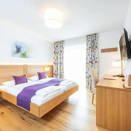 Loy Hotel Grobming