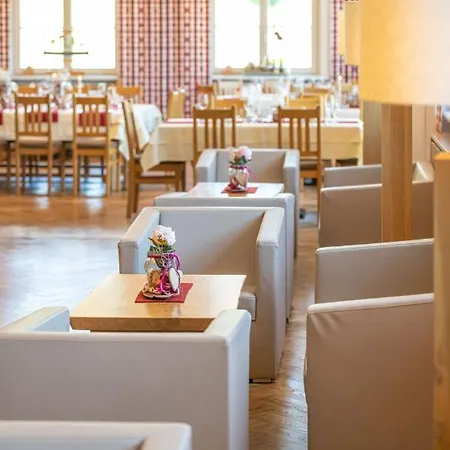 Hotell Loy 3*