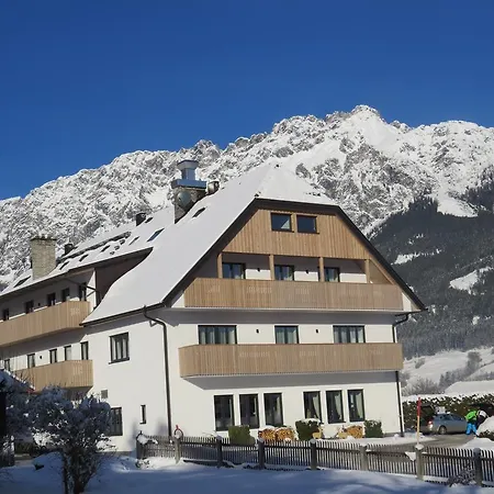 Hotel Loy 3*